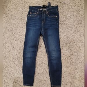 Zara Women's Dark Blue Stretch Skinny Jeans